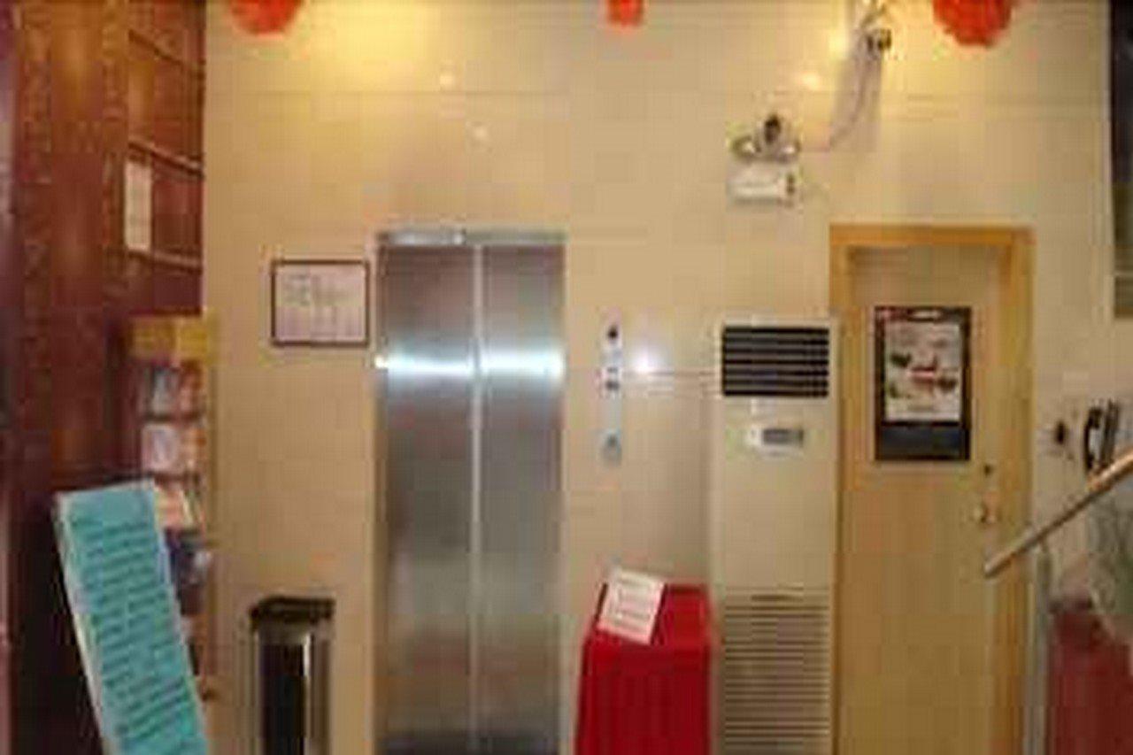 逸米酒店 -西村地铁站 Guangzhou Exteriör bild
