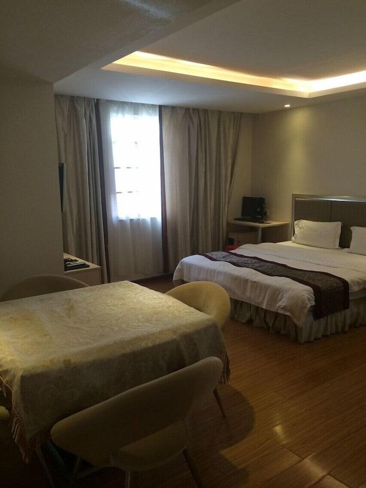 逸米酒店 -西村地铁站 Guangzhou Exteriör bild