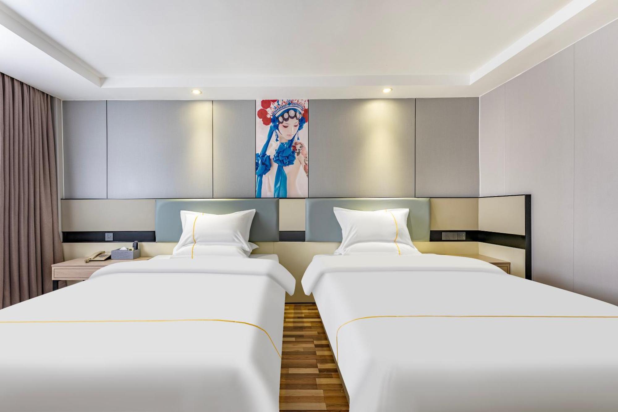 逸米酒店 -西村地铁站 Guangzhou Exteriör bild