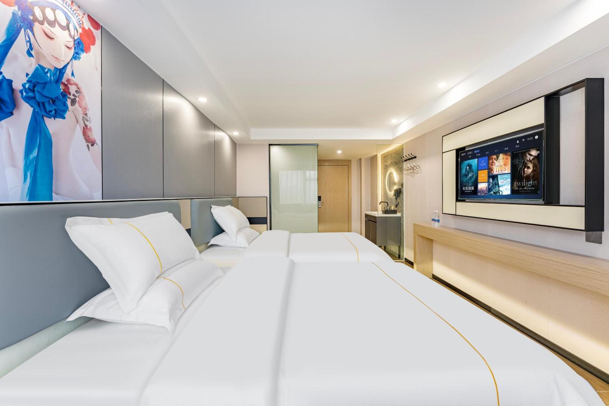 逸米酒店 -西村地铁站 Guangzhou Exteriör bild