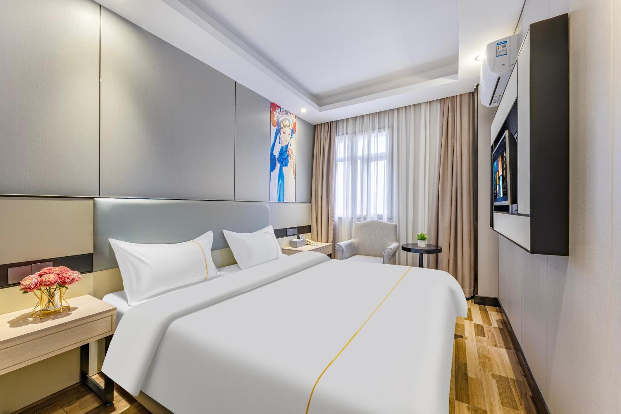 逸米酒店 -西村地铁站 Guangzhou Exteriör bild